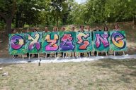 Ambiance urbaine et artistique pendant l’atelier Graffiti animé par MadCityZen. | © MadCityZen